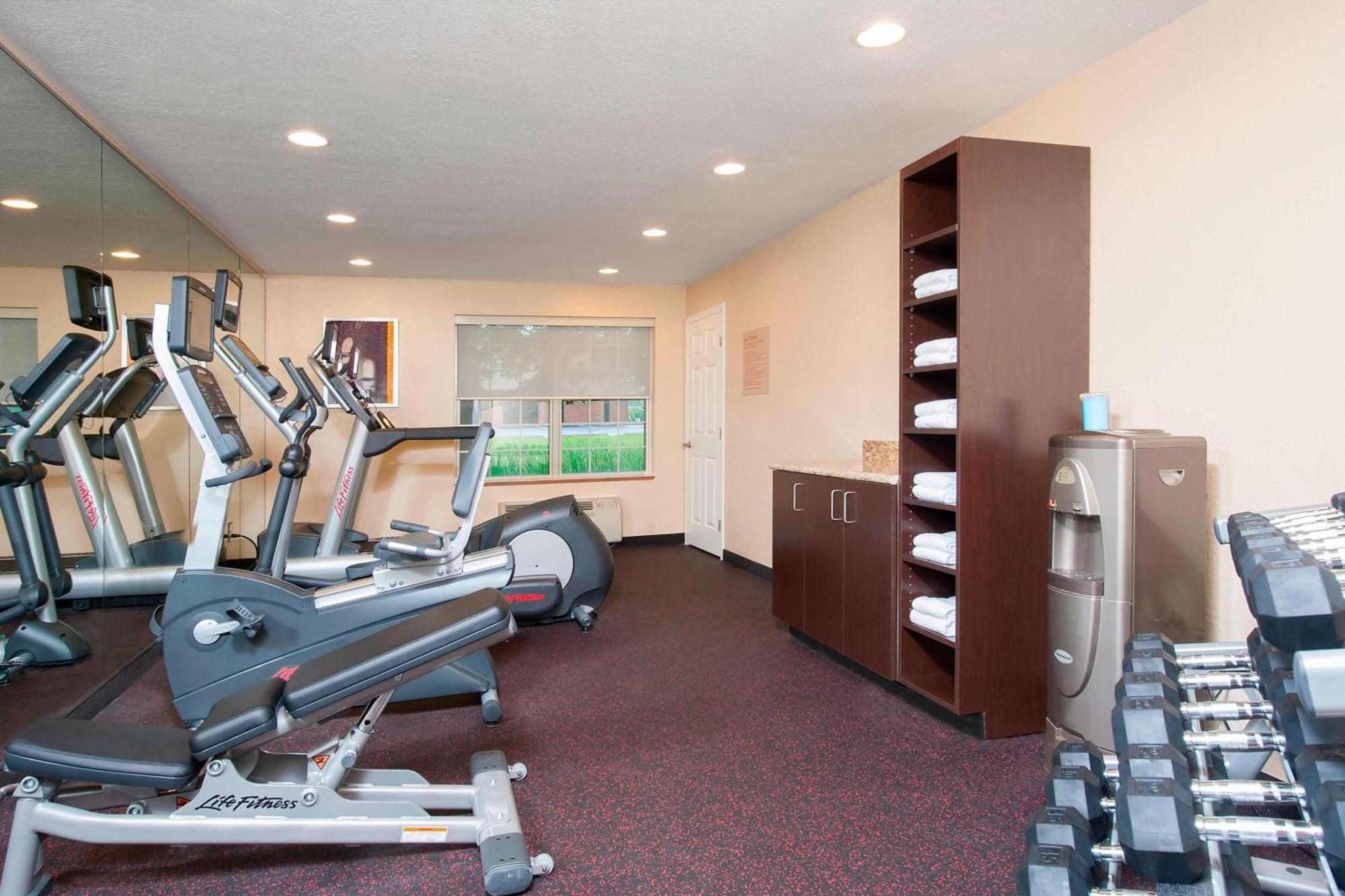 Towneplace Suites Indianapolis Park 100 Zewnętrze zdjęcie