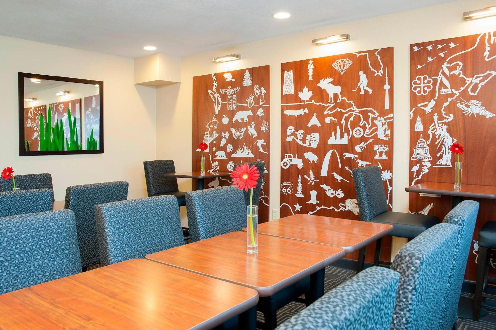 Towneplace Suites Indianapolis Park 100 Zewnętrze zdjęcie