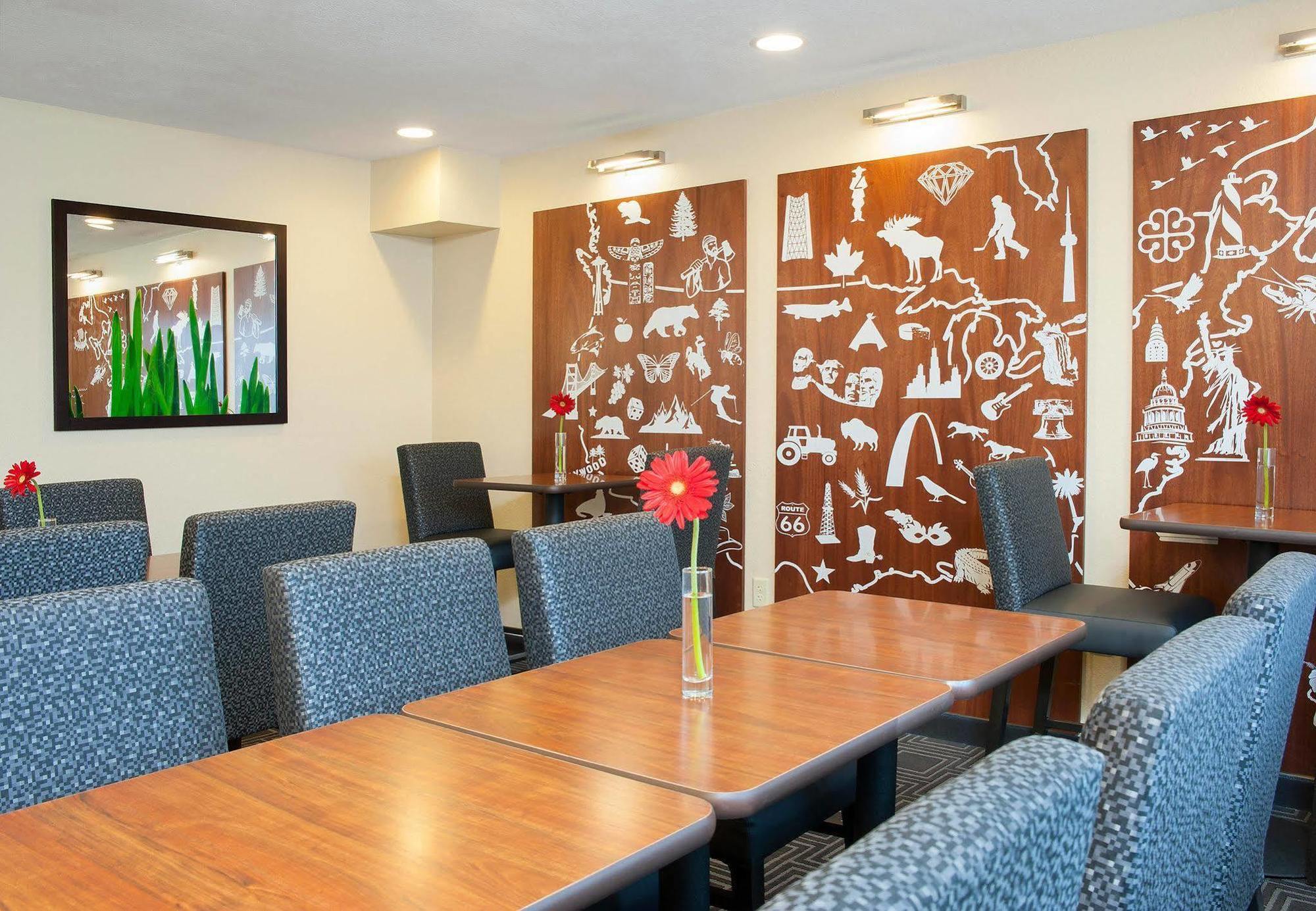 Towneplace Suites Indianapolis Park 100 Zewnętrze zdjęcie